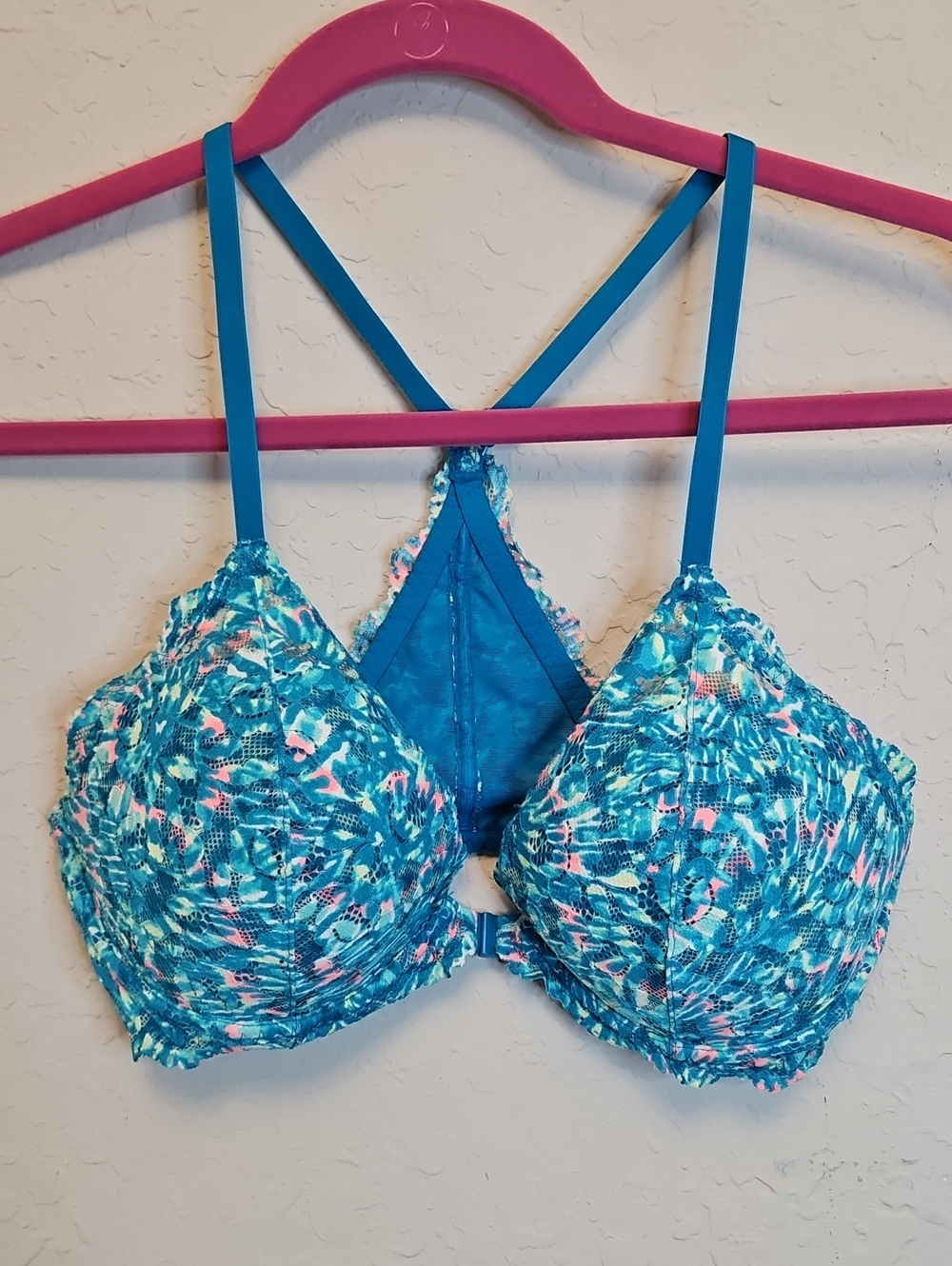 PINK Victoria's Secret Blue Floral Lace Plunge Racerback Bra, Size 34D